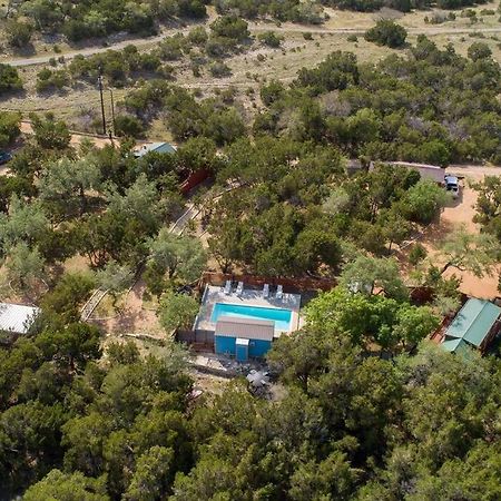 Fox Tiny Home - The Cabins At Rim Rock Austin Extérieur photo