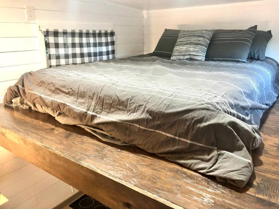 Fox Tiny Home - The Cabins At Rim Rock Austin Extérieur photo